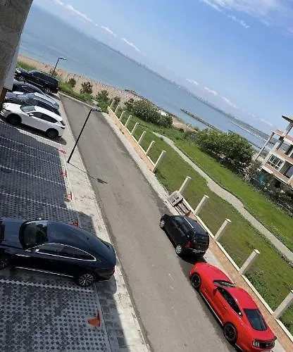 Brand New First Line Sea View 1 Bedroom * Μπουργκάς