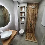Brand New First Line Sea View 1 Bedroom アパート
