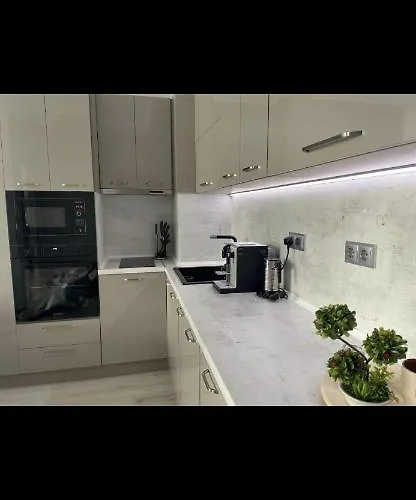 Апартамент Brand New First Line Sea View 1 Bedroom *