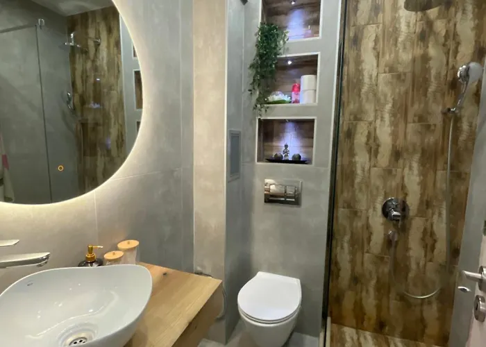 Апартамент Brand New First Line Sea View 1 Bedroom Бургас